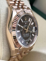 Rolex  Sky-Dweller 42mm 336935-0008 Rose Gold Rhodium Dial Oyster - Image 3
