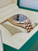 Rolex  Day-Date President 40mm Everose Gold Chocolate Roman Dial - 228235 - Image 4