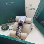 Rolex  Datejust 41mm Mint Green Dial Jubilee Bracelet Watch - 126334 - Image 6