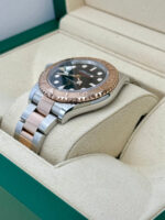 Rolex Yacht-Master 37mm Steel and Everose Gold Watch - Black Dial - Oyster Bracelet 268621 - Image 4