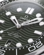 Omega Seamaster Diver 300M 42mm Green Dial Stainless Steel Strap 210.32.42.20.10.001 - Image 4
