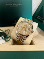 Rolex  Datejust 36mm 126233 Champagne Palm Motif Diamond Dial and Jubilee Bracelet Watch - Image 6