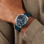 TAG Heuer Carrera Chronograph 44mm Mens Watch Green Rubber CBN2A1N.FT6238 - Image 7