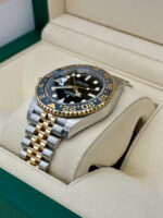 Rolex  GMT-Master II 126713GRNR 40mm - Image 5