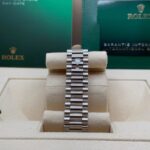 Rolex  Day-Date President 40mm Platinum Green Olive Roman Dial - 228236 - Image 6