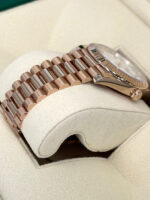 Rolex Day-Date President 40mm Everose Gold White Roman Dial - 228235 - Image 4
