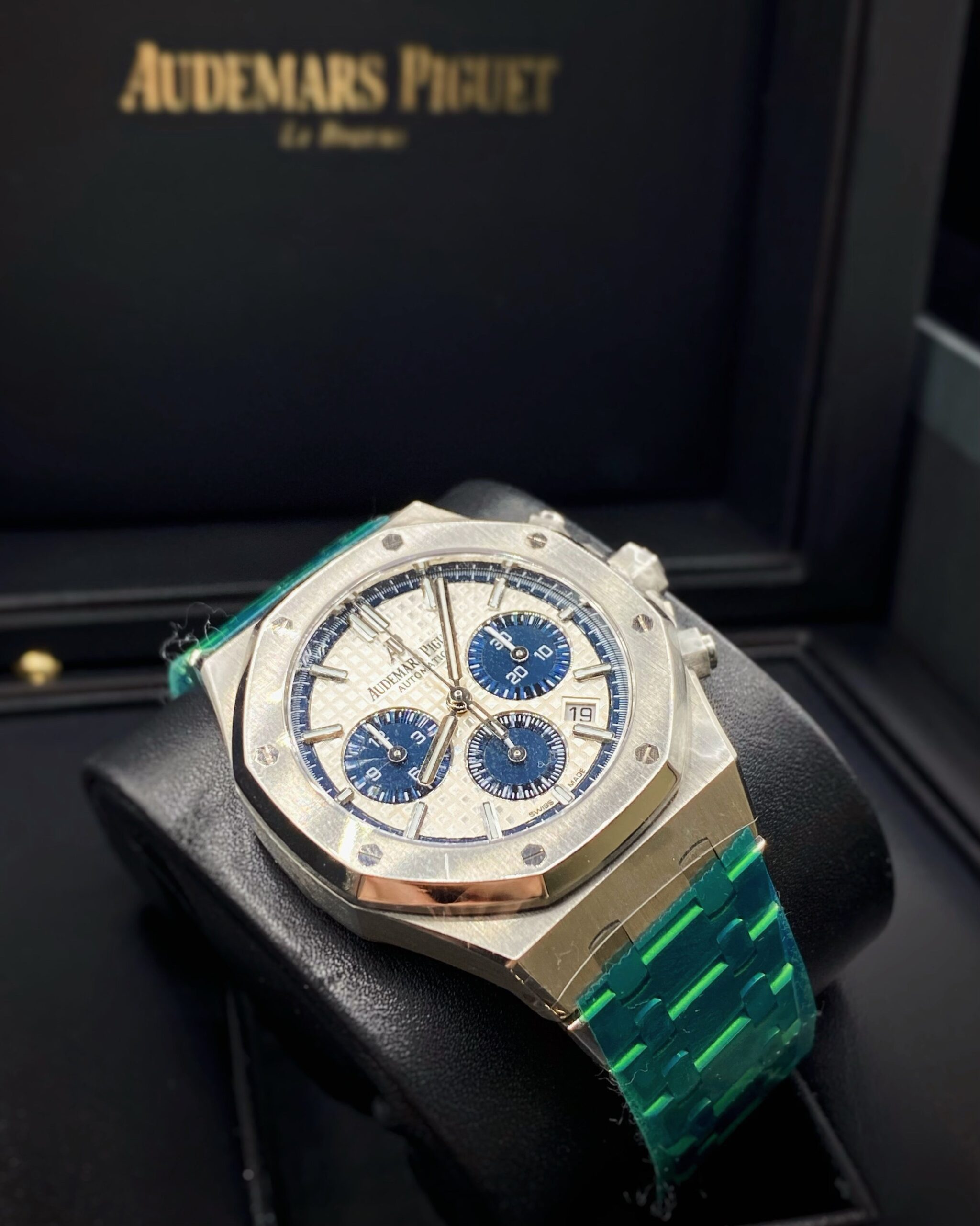 A4AC17B1-114D-10D2-CD70-F6B5F3F450A7.jpg Audemars Piguet Royal Oak Selfwinding Chronograph Ref. # 26315ST.OO.1256ST.01 - Image 1