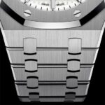 Audemars Piguet Royal Oak Selfwinding Ref. # 15500ST.OO.1220ST.04 - Image 4