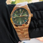 Vacheron Constantin Overseas Self-Winding 41mm Pink Gold  4520V/210R-B967 - Image 3
