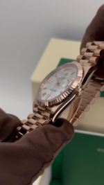 Rolex Day-Date President 40mm Everose Gold Mother of Pearl Diamond Baguette Dial - 228235 - Image 9