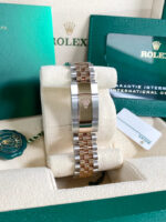 Rolex Datejust 41mm 126331 Silver Fluted Motif Dial Two Tone Stainless Steel & 18K Rose Gold Jubilee Bracelet Men's Watch - Image 8