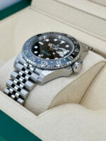 Rolex GMT-Master II 40mm 126710GRNR-0003 Black Dial Jubilee Watch - Image 4