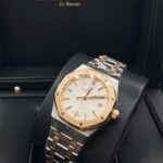 Audemars Piguet Royal Oak Selfwinding Silver dial, 37mm, Steel and 18k Rose gold,